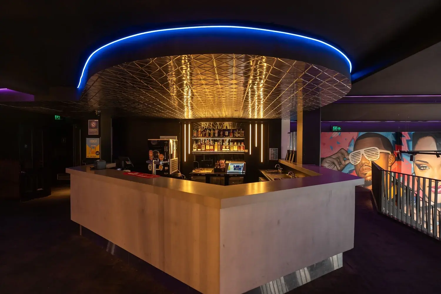 Flash-Electrical-SA-Bar-Counter.webp